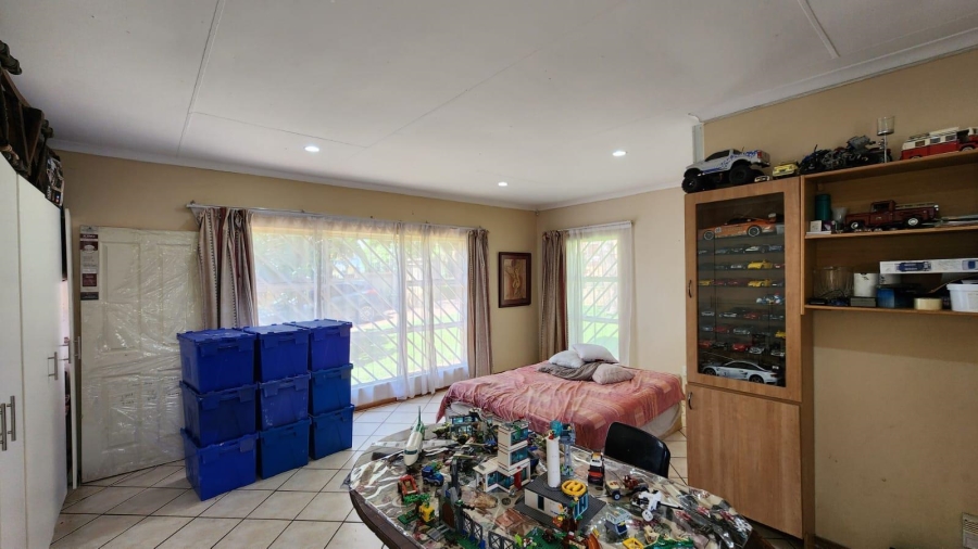 To Let 4 Bedroom Property for Rent in Cashan North West